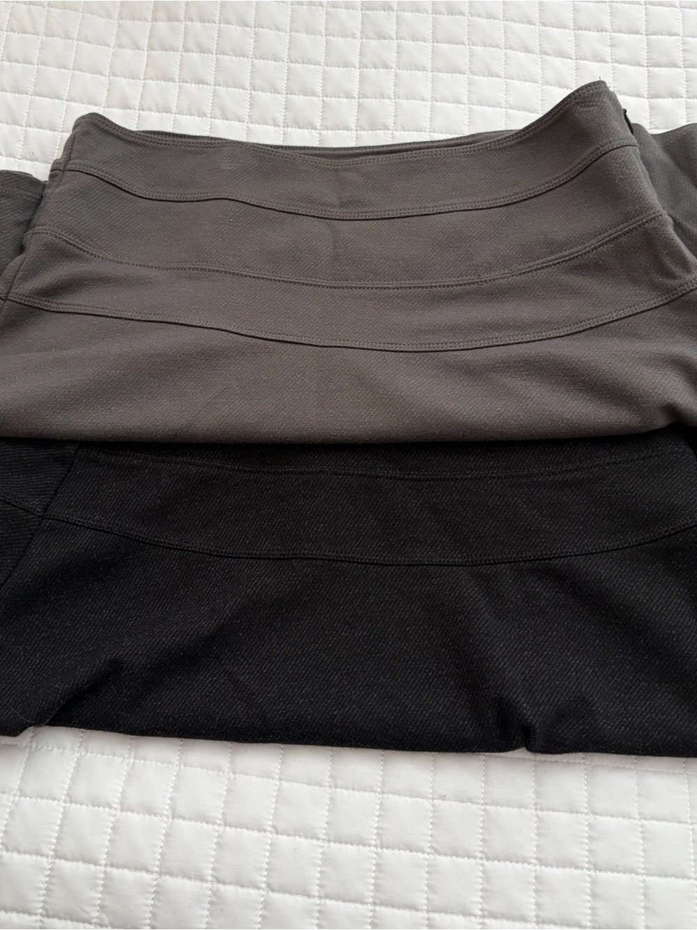 Athleta Classic Skirts (2)- Gray and Black size 6